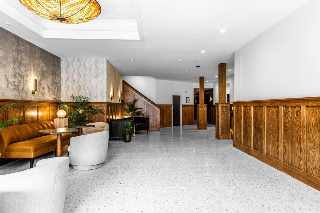 The Phenix Historic Dtwn Hotel, King Bed, Pickering Square View, Room # 301 Bangor Exterior photo