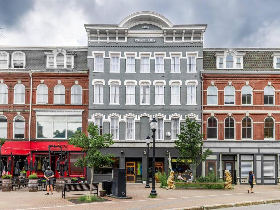The Phenix Historic Dtwn Hotel, King Bed, Pickering Square View, Room # 301 Bangor Exterior photo